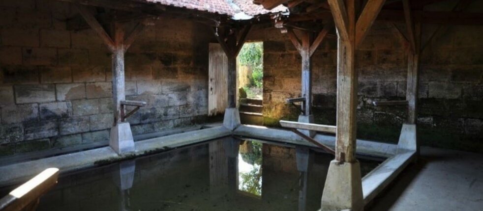 Lavoir et abreuvoir du Moron